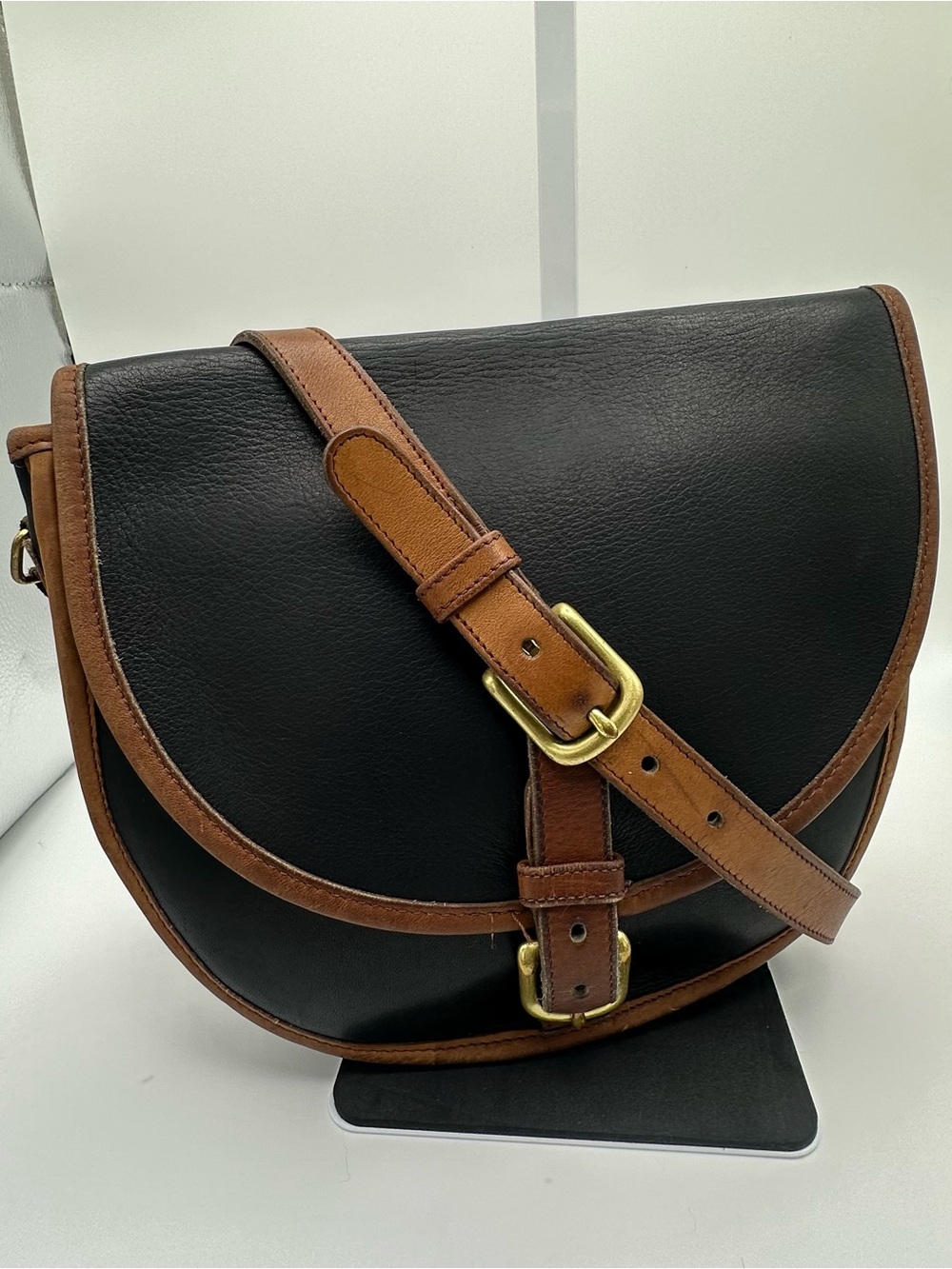 Vintage Coach Spectator Saddle Buckle Bag — Black & British Tan leather